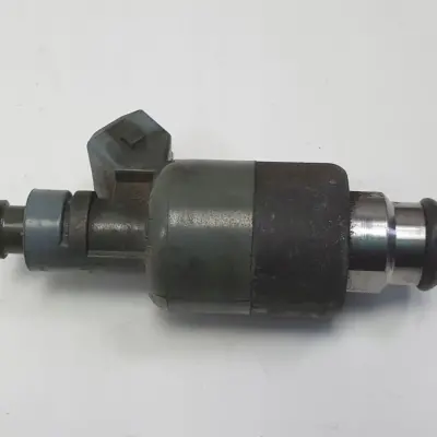 Opel Astra II G 1.4 16V WTRYSKIWACZ PALIWA wtrysk 25321516
