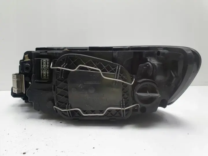 Volvo S40 II V50 LIFT PRZEDNIA LAMPA PRAWA prawy przód 0301237202 31265695