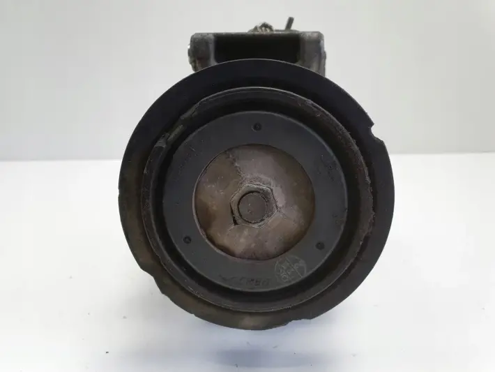 ee352ea96e41eaa4e26a0cbae32a7066