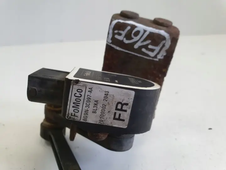 Volvo S80 II V70 III CZUJNIK POZIOMOWANIA LAMPY prawy tył 8G9N-3C492-AA