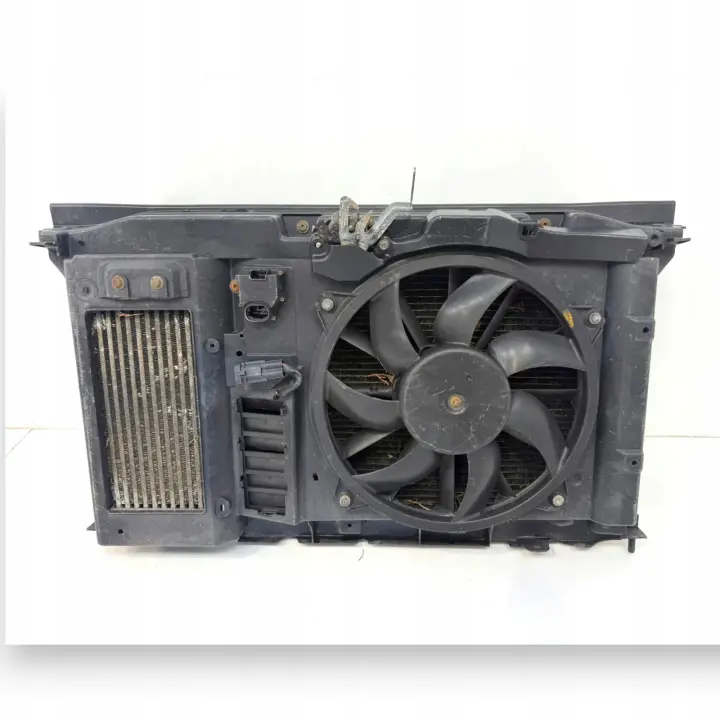 b0b78b1ab5f43bdbcd9352ee203bc3c3