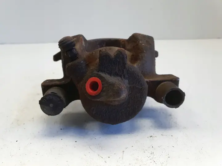 Renault Captur II LEWY PRZEDNI ZACISK HAMULCOWY przód KIEROWCY 368