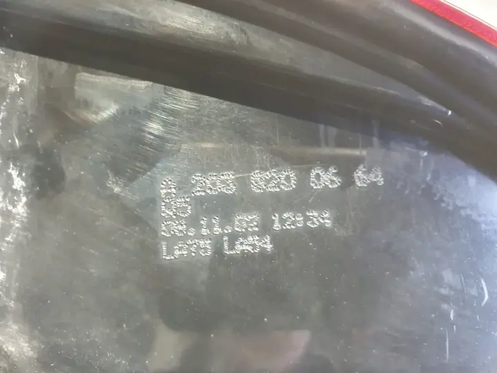 Mercedes W203 Coupe CL203 00-08r TYLNIA LAMPA PRAWA PRAWY TYŁ 15163100