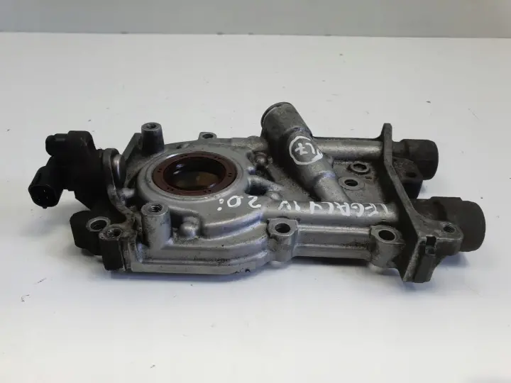 Subaru Legacy IV 2.0 B POMPOA OLEJU olejowa