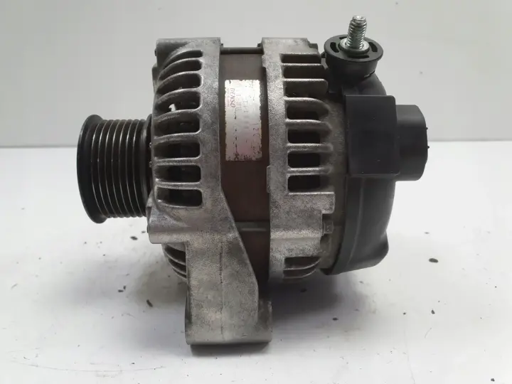 Land Rover Discovery III 2.7 TD V6 ALTERNATOR YLE500400