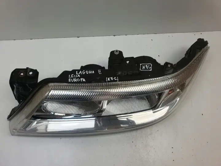 Renault Laguna II 01-05r PRZEDNIA LAMPA LEWA lewy przód 8200002845 89004687