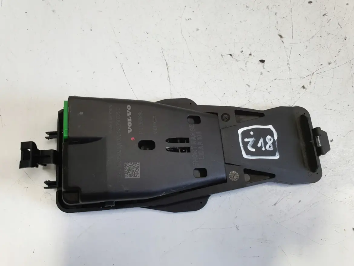 VOLVO V40 II CZUJNIK DESZCZU Sensor P31360888