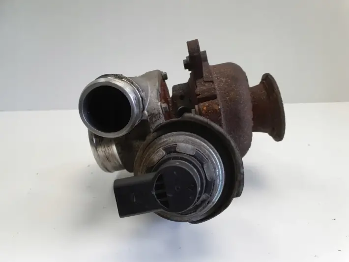 Volvo C30 S40 II V50 lift 2.0 D D3 TURBOSPRĘŻARKA 31312712