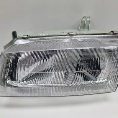 Mazda 323 BA SEDAN 95-98r PRZEDNIA LAMPA LEWA LEWY PRZÓD nowa
