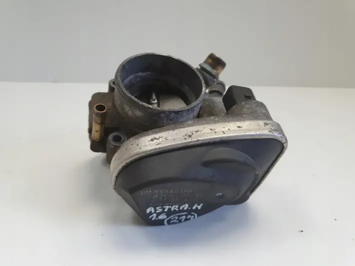 Opel Astra III H 1.6 16V PRZEPUSTNICA 55560398