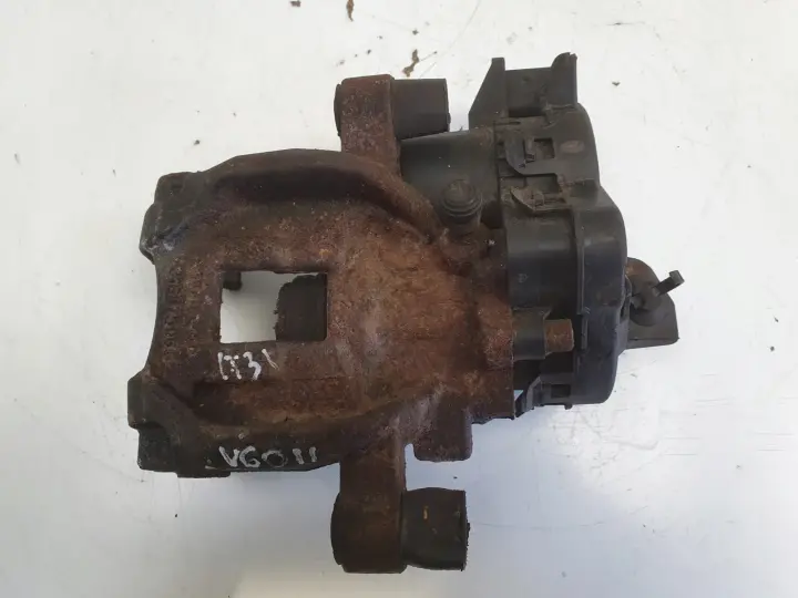 Volvo V60 II S90 V90 TYLNY ZACISK HAMULCOWY prawy tył 31687346