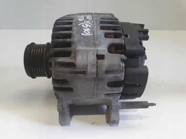 VW Golf V 1.9 TDI ALTERNATOR valeo 06F903023C 140A