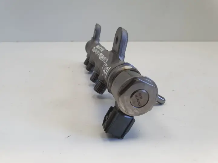 Volvo V90 II 2.0 D3 LISTWA WTRYSKOWA 31432834