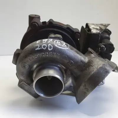 BMW E87 2.0 D TURBOSPRĘŻARKA turbo 7793865