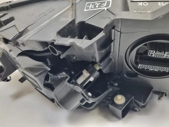 Volvo S90 V90 II PRZEDNIA LAMPA LEWA lewy przód FULL LED EUROPA 32228676