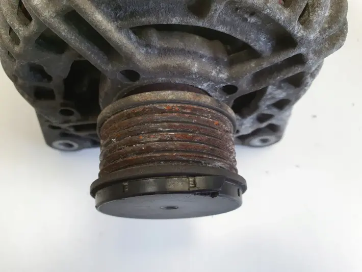 Nissan Qashqai 1.5 DCI ALTERNATOR bosch 0124525140 150A 8200728292-C