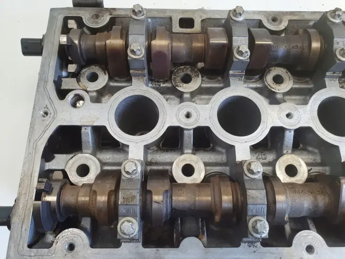 Opel Zafira B Astra J 1.6 16V A16XER GŁOWICA CYLINDRÓW 55559340