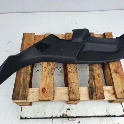 Opel Corsa F LEWA TYLNA OSŁONA SŁUPKA tył 39196907