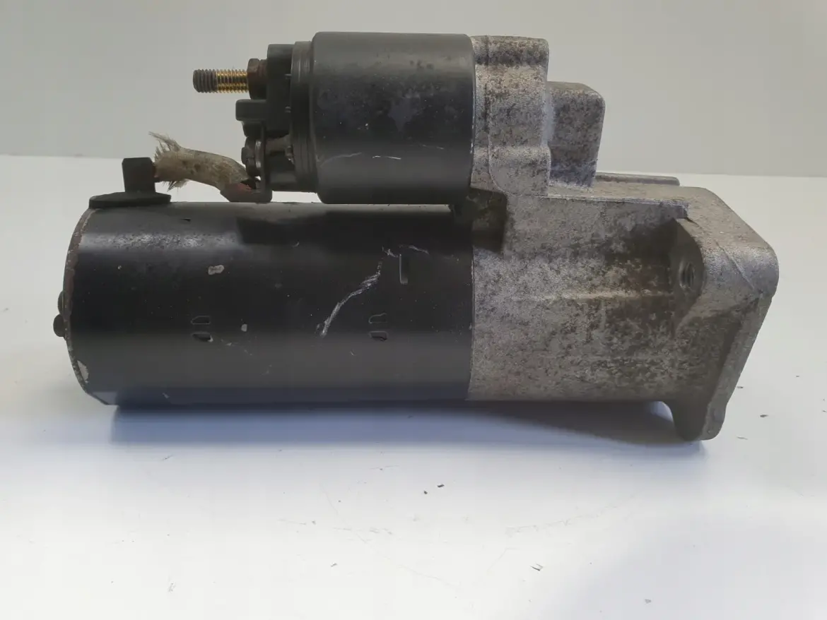 VW Passat B5 1.9 TDI ROZRUSZNIK 068911024H bosch