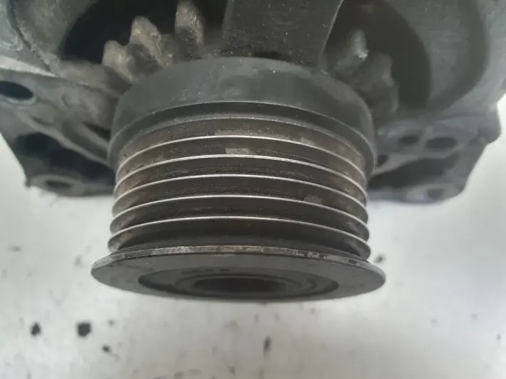 Volvo S40 II V50 2.0 D ALTERNATOR 104210-2710