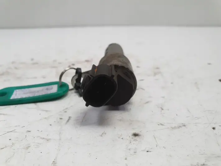 Toyota Yaris III 1.5 H HYBRID ZAWÓR FAZ ROZRZĄDU czujnik 321040538023