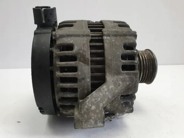 Volvo V70 III 2.4 D5 ALTERNATOR 0121615005 150A