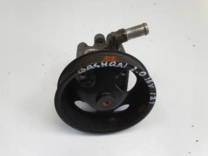 Nissan X-TRAIL T30 2.0 16V POMPA WSPOMAGANIA oryginał