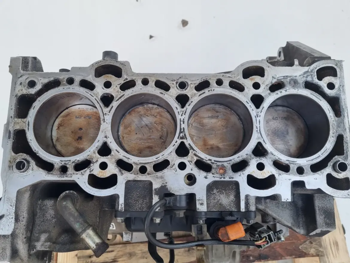 DÓŁ SILNIKA BLOK WAŁ TŁOK Ford Focus II MK2 C-Max 1.8 16V 125KM QQDA QQDB