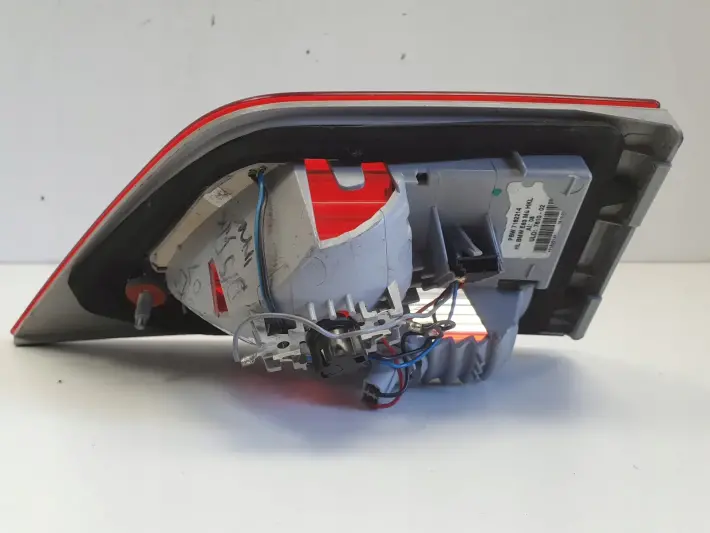BMW X3 E83 LCI 03-10r TYLNIA TYLNA LAMPA LEWA lewy tył 7162214