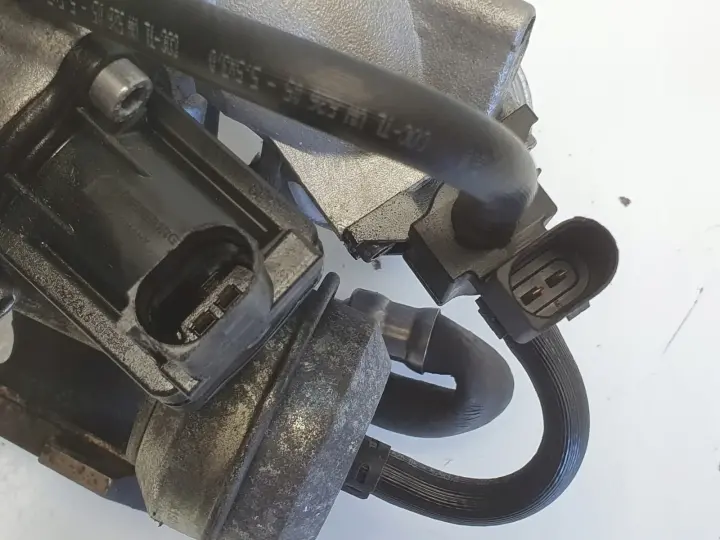 Audi A4 A5 A6 2.0 TFSI TURBOSPRĘŻARKA turbo 06H145702R