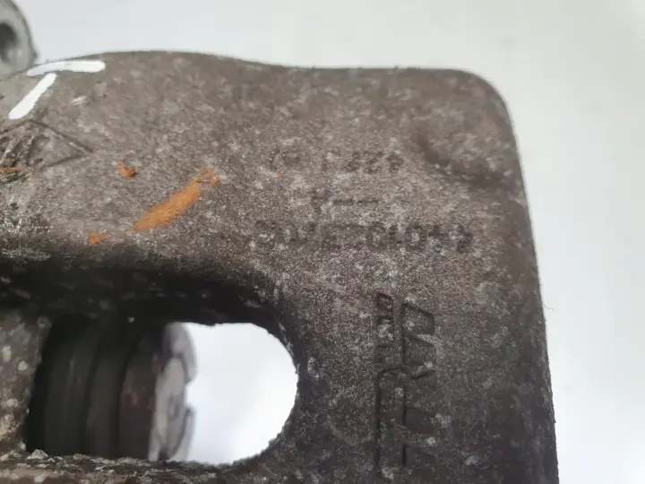 Renault Megane IV TYLNY ZACISK HAMULCOWY lewy tył 440102370R