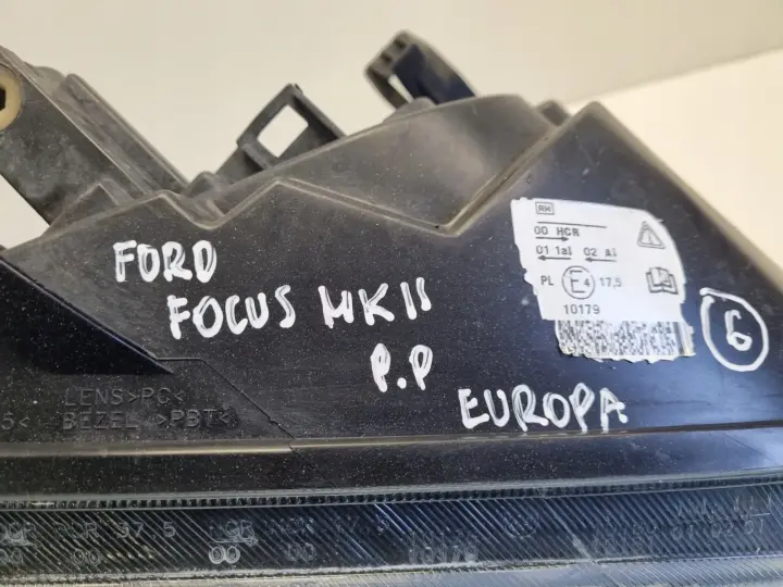 Ford Focus II MK2 PRZEDNIA LAMPA PRAWA prawy przód ANGLIK