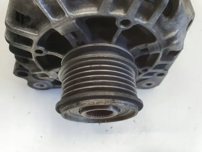 Audi A3 8L Golf IV Seat Leon 1.9 TDI ALTERNATOR Valeo 038903023S 120A