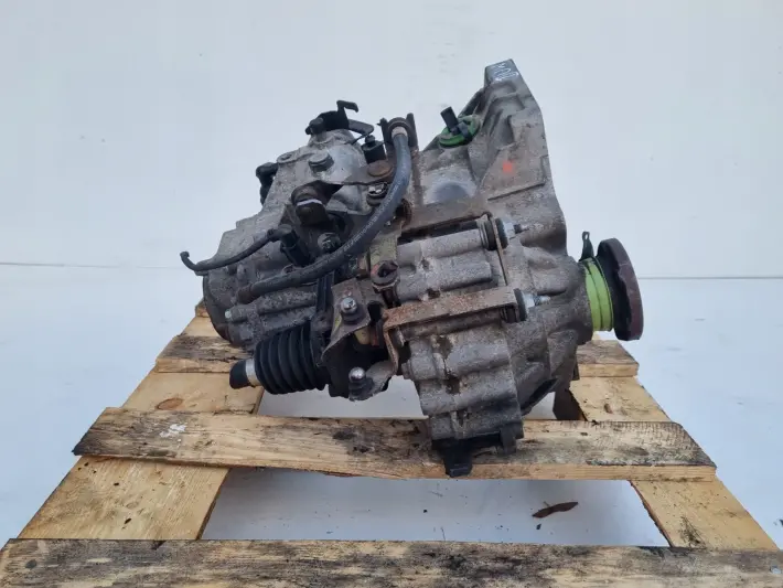 VW Bora 1.6 16V SKRZYNIA BIEGÓW DUW manualna MANUAL