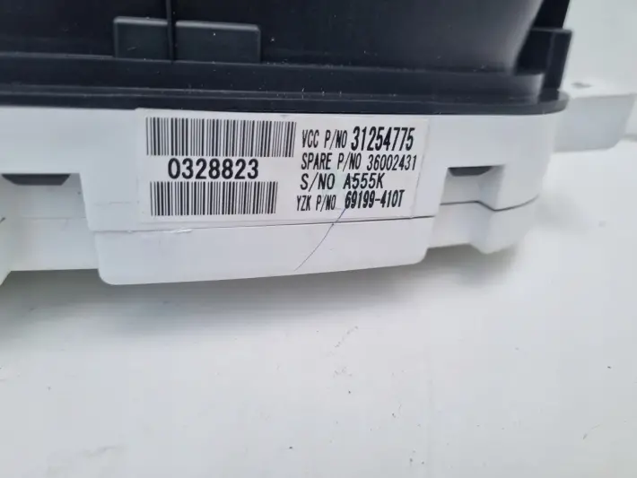 Volvo V50 1.8 16v LICZNIK ZEGARY europa 31254775
