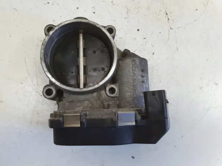 BMW E87 E90 2.0 i PRZEPUSTNICA 7561066