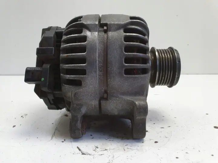 Seat Leon II 2.0 TDI ALTERNATOR bosch 06F903023F 140A