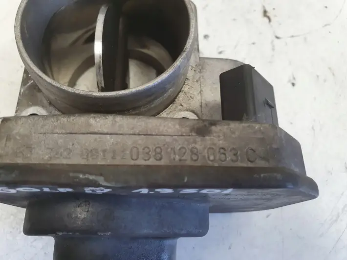 VW Golf IV 1.9 SDI PRZEPUSTNICA 038128063C
