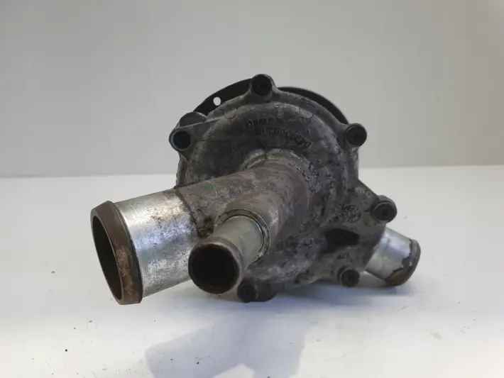 Mini One R50 R53 1.6 16V POMPA WODY 04693095AB