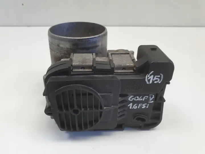 VW Golf V 1.6 FSI PRZEPUSTNICA 03C133062A
