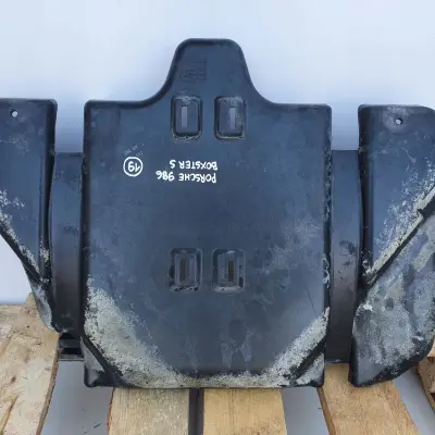 Porsche Boxster 986 OSŁONA ZBIORNIKA PALIWA płyta