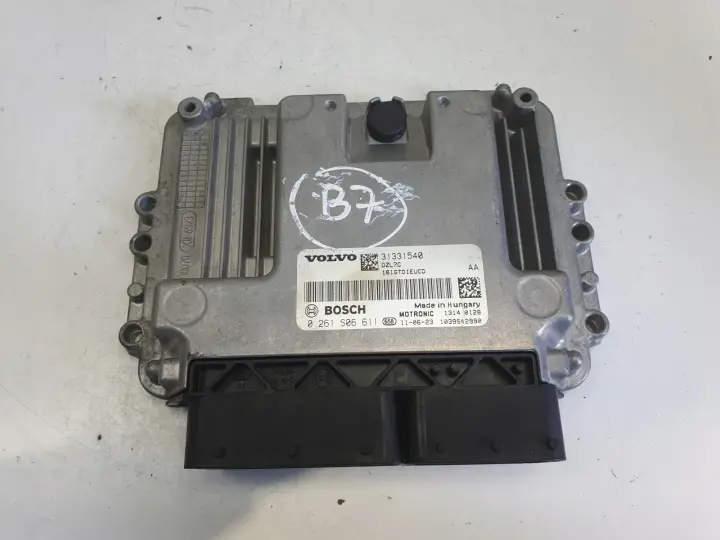 Volvo S60 II V60 1.6 T3 STEROWNIK SILNIKA komputer 0261S06611