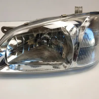 Kia Carnival I PRZEDNIA LAMPA LEWA lewy przód