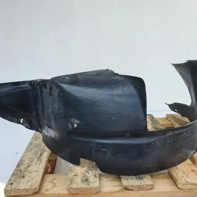 Peugeot Partner I LEWE PRZEDNIE NADKOLE Przód