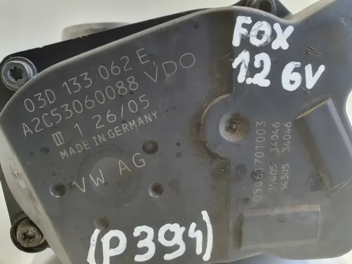 VW Fox 1.2 6V PRZEPUSTNICA 03D133062E