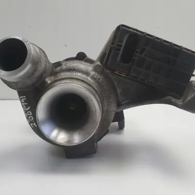 BMW E90 E91 2.0 D TURBOSPRĘŻARKA turbo 7810189C N47