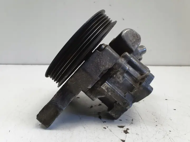 Land Rover Freelander 2.0 TD4 POMPA WSPOMAGANIA QVB101453