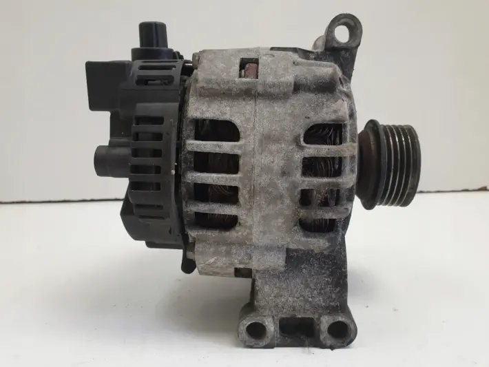 Mercedes W169 1.7 8V ALTERNATOR A2661540802 90A