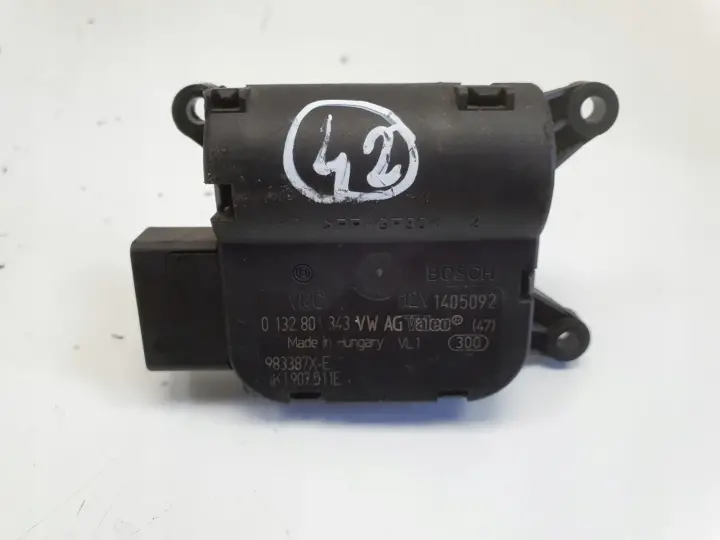 Audi Seat Skoda Vw SILNICZEK KLAP NAGRZEWNICY 1K1907511E 0132801343