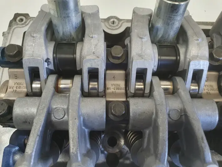 Mini Cooper R50 R53 1.6 16V GŁOWICA CYLINDRÓW 04777751AB